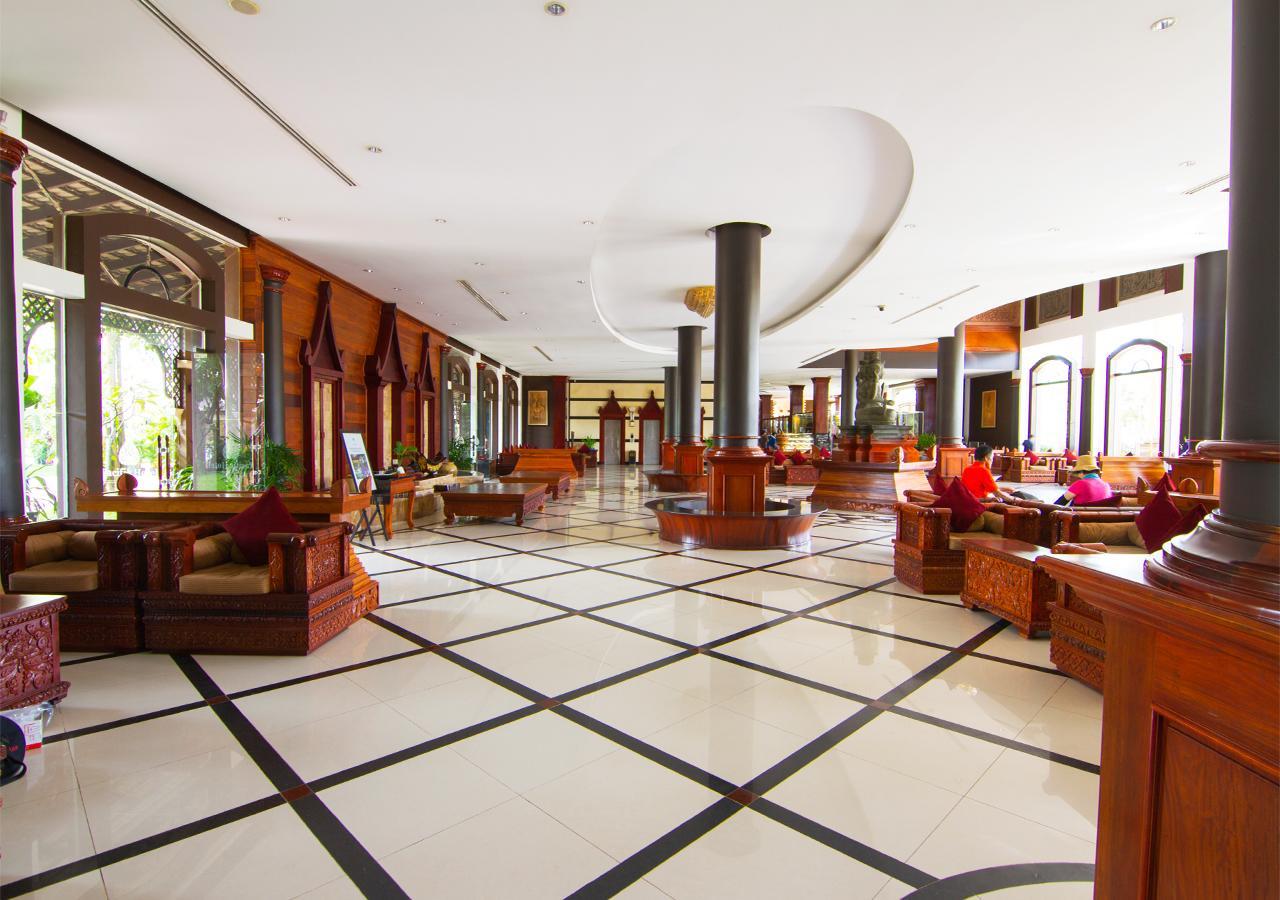Pacific Hotel & Spa Сіємреап Екстер'єр фото